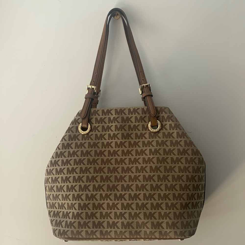 Michael Kors tan signature fabric shoulder tote bag